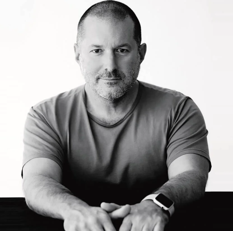 Работа главный дизайнер. Джонатан Айв. Johnny ive Apple. Джонатан Айв дизайнер. Джонатан Айв 2022.