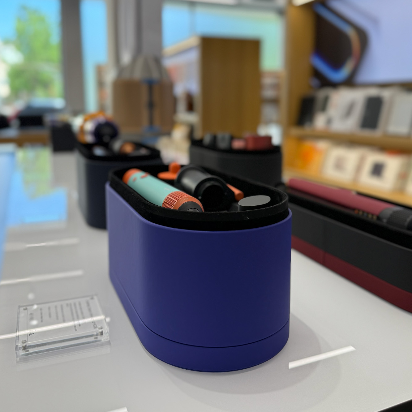 Приходите попробовать Dyson вживую Приходите попробовать Dyson вживую