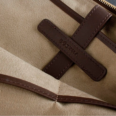 Bustha чехол-папка для MacBook 13.6 Zip Folio Leather (темно-зеленый) BST755120