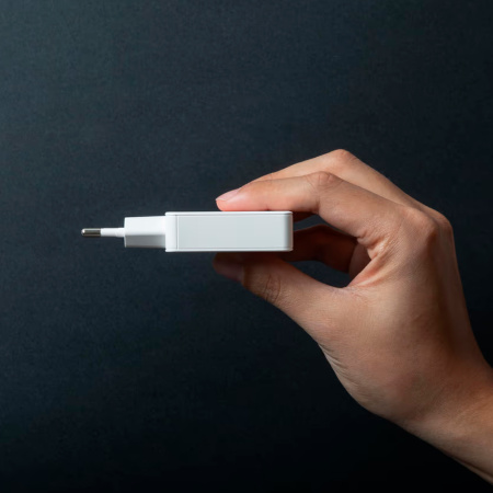 Native Union СЗУ Pocket GaN Charger 65W 2x Type-C (белый) POCK-PD65-WHT-EU