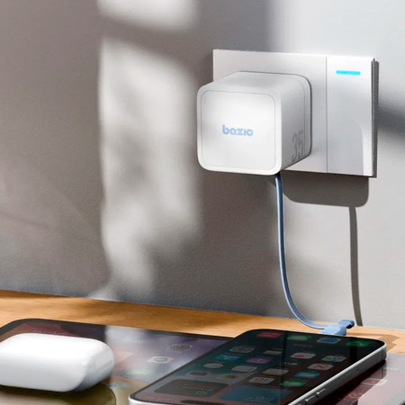 EnergEA СЗУ Bazic GoPort Retrek 35W Type-C + кабель Type-C (белый) CHR-RET35EU-WHT