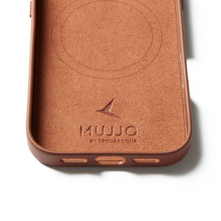 Mujjo чехол для iPhone 17 Full Leather Case MagSafe (коричневый) MUJJO-CL-060-TN Mujjo чехол для iPhone 17 Full Leather Case MagSafe (коричневый) MUJJO-CL-060-TN