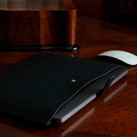 Bustha чехол-папка для MacBook 13.6 Jump Slim Leather (черный) BST755383