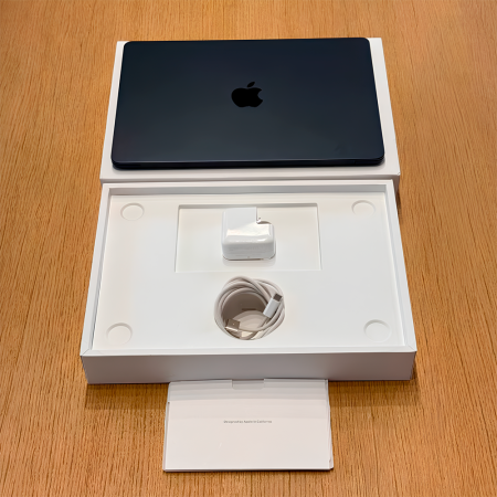 Трейд-Ин Apple MacBook Air 13.6" 2022 M2 8GB/512GB SSD (темная ночь) (3670)